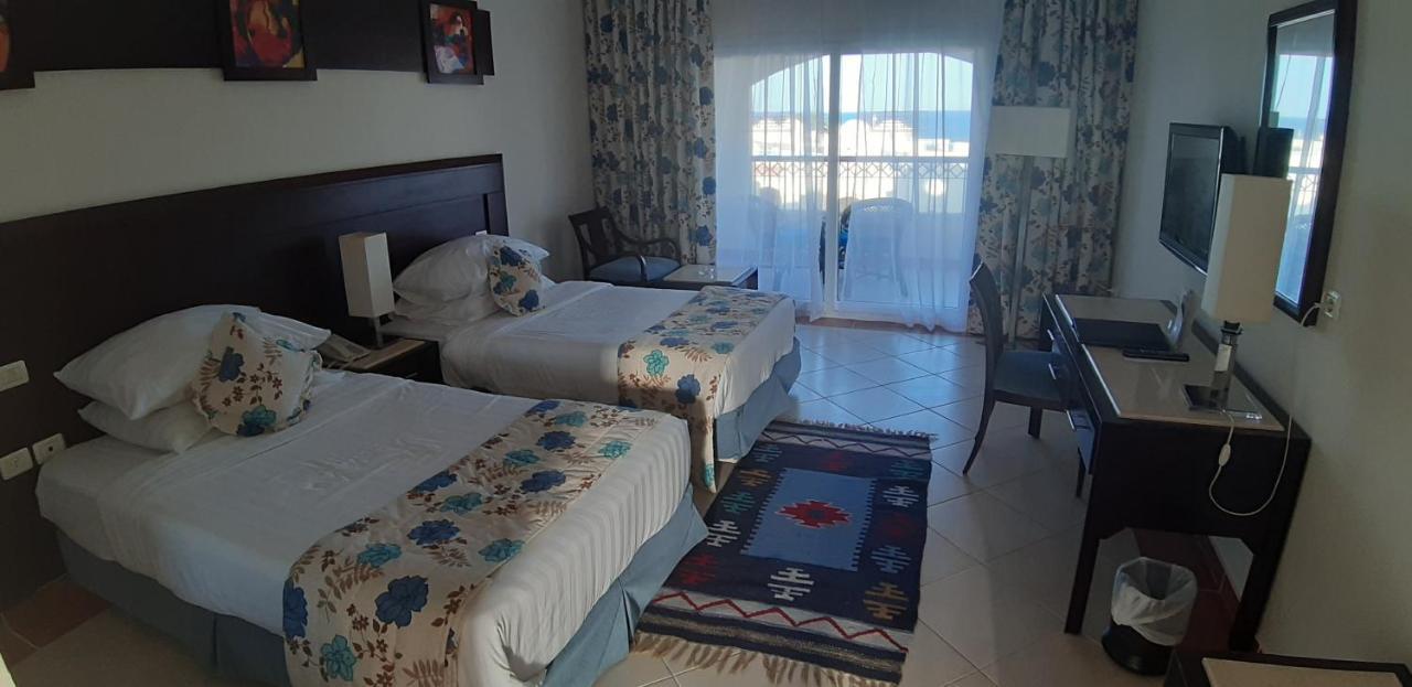 Concorde Moreen Beach Resort Abu Dabbab Bagian luar foto